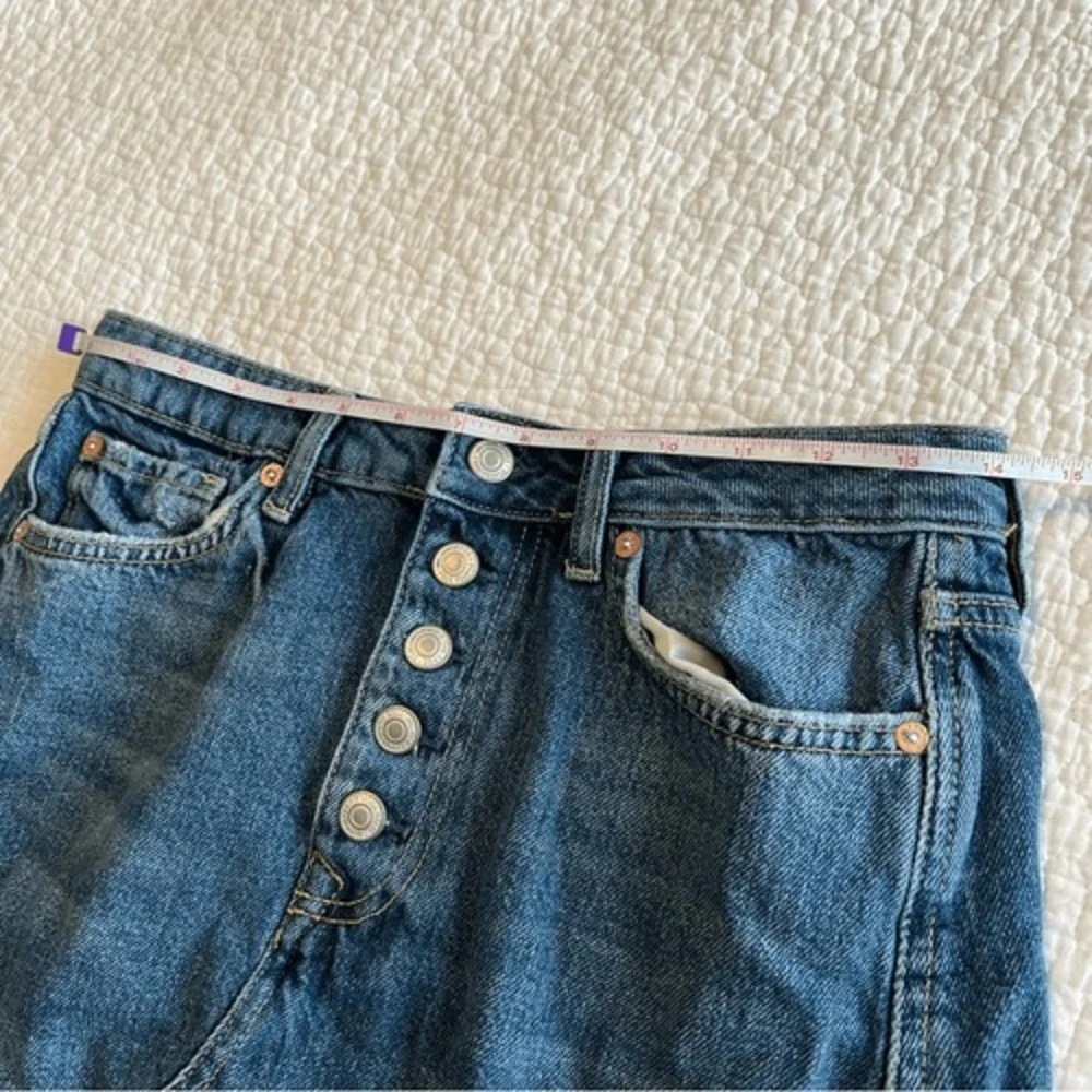 ✨ Free People We the Free Women's Denim Button Fly Mini Skirt Raw Hem 29